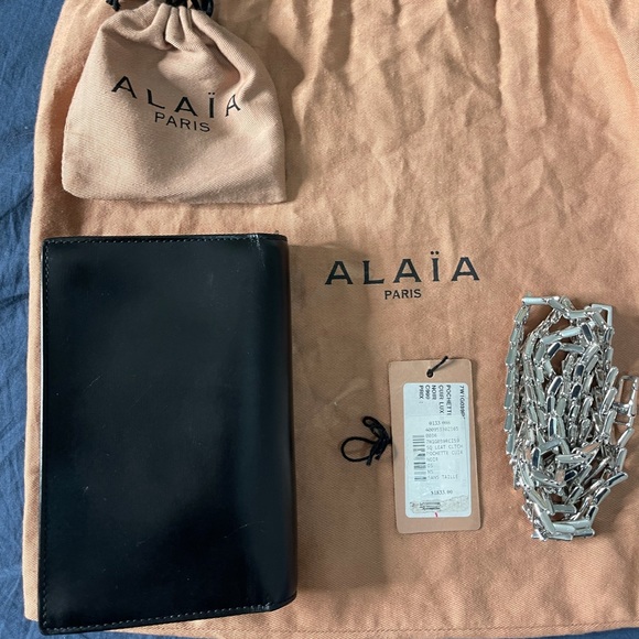 COPY - Alaia black leather bag with silver strap - Picture 5 of 10